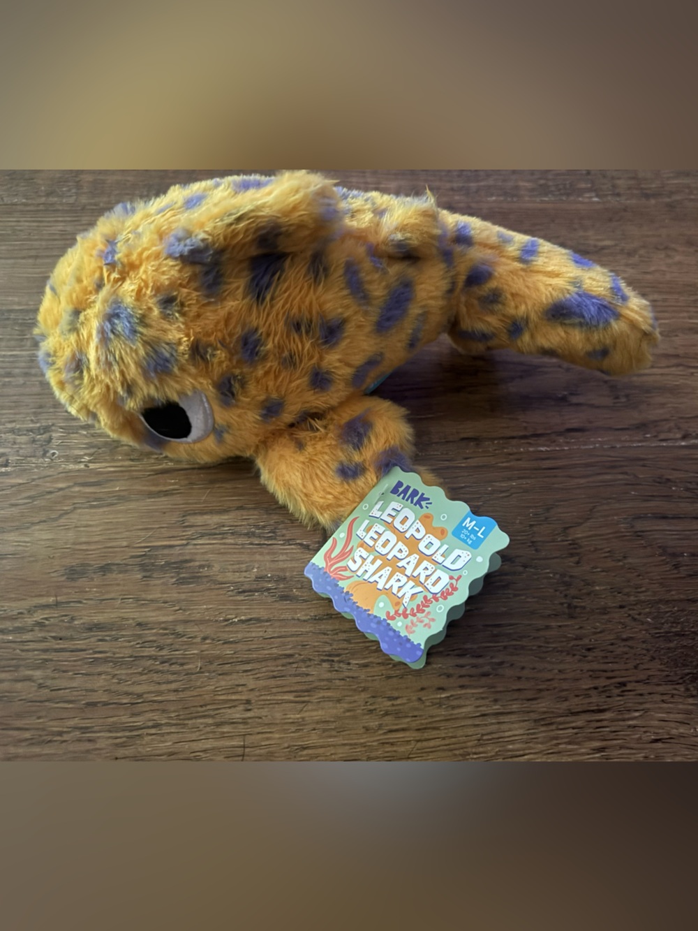 Bark Box M-L Dog Toy NEW Leopold Leopard Shark crinkle & squeak Shark Dog toy